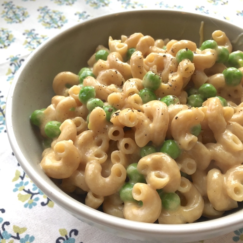 One Pot Mac and Cheese with Peas